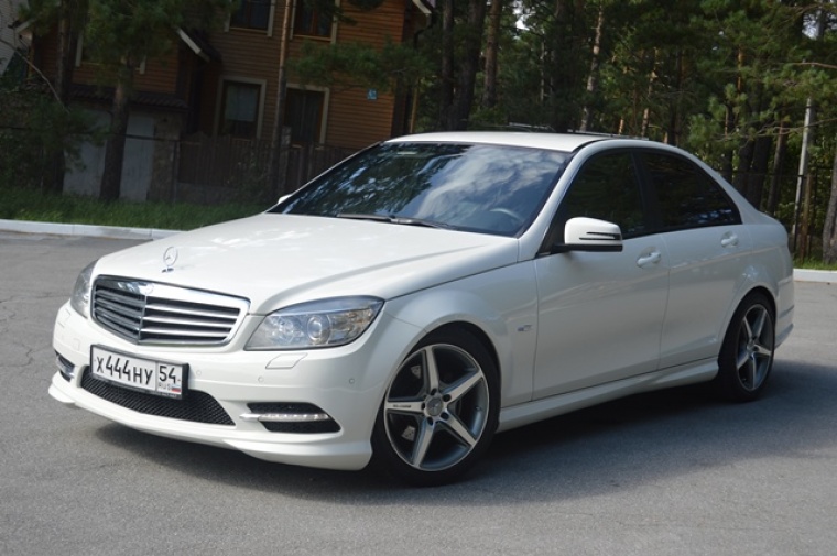 Mercedes-Benz C-Class