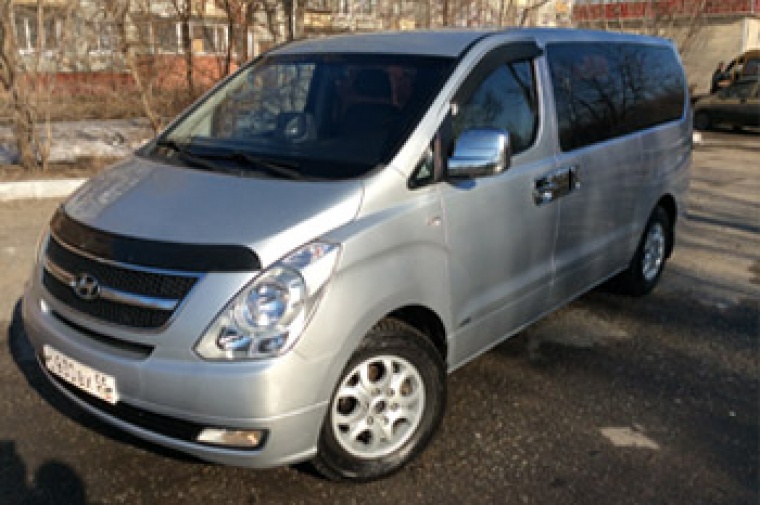 Hyundai Starex