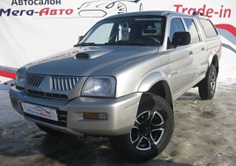 MITSUBISHI L200