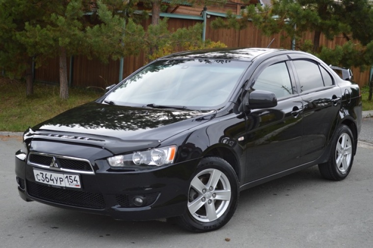 Mitsubishi Lancer